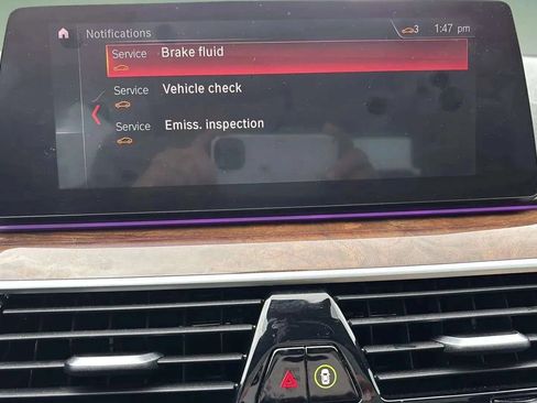 Used 2019 BMW 530i w/ Convenience Package image 50