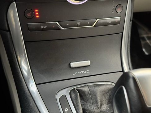 Used 2016 Ford Edge Titanium image 13