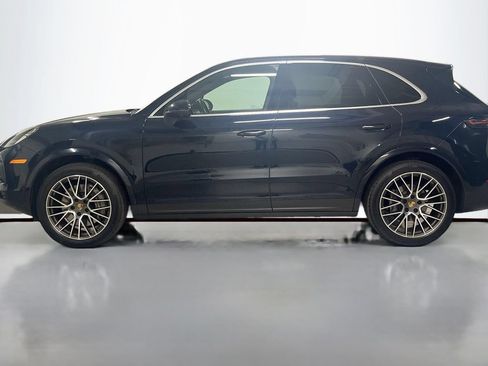 Certified 2021 Porsche Cayenne AWD/4WD image 2
