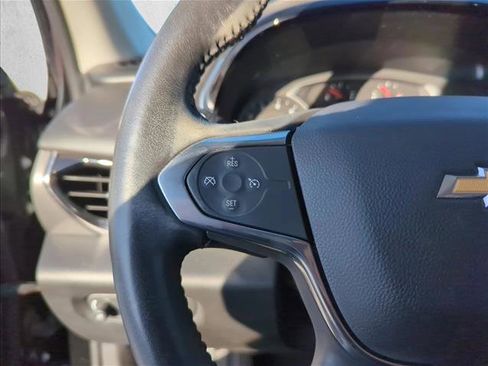 Used 2020 Chevrolet Traverse LT image 15