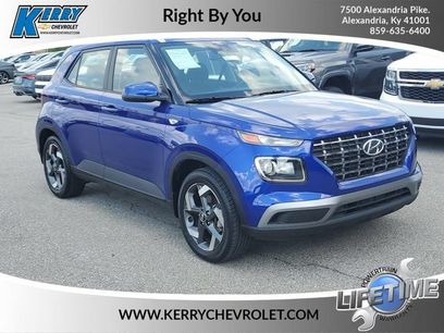 Used 2023 Hyundai Venue SEL w/ Cargo Package