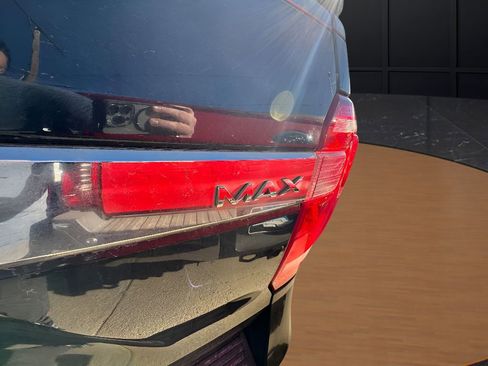 Used 2019 Ford Expedition Max XLT image 24