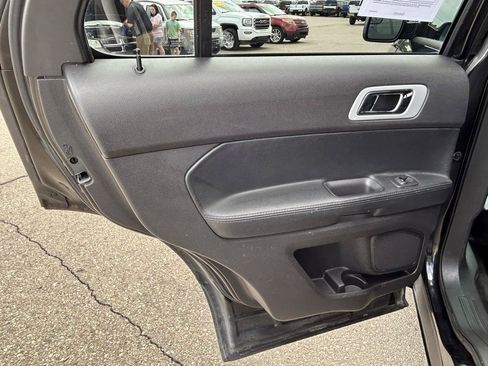 Used 2013 Ford Explorer XLT AWD/4WD image 14
