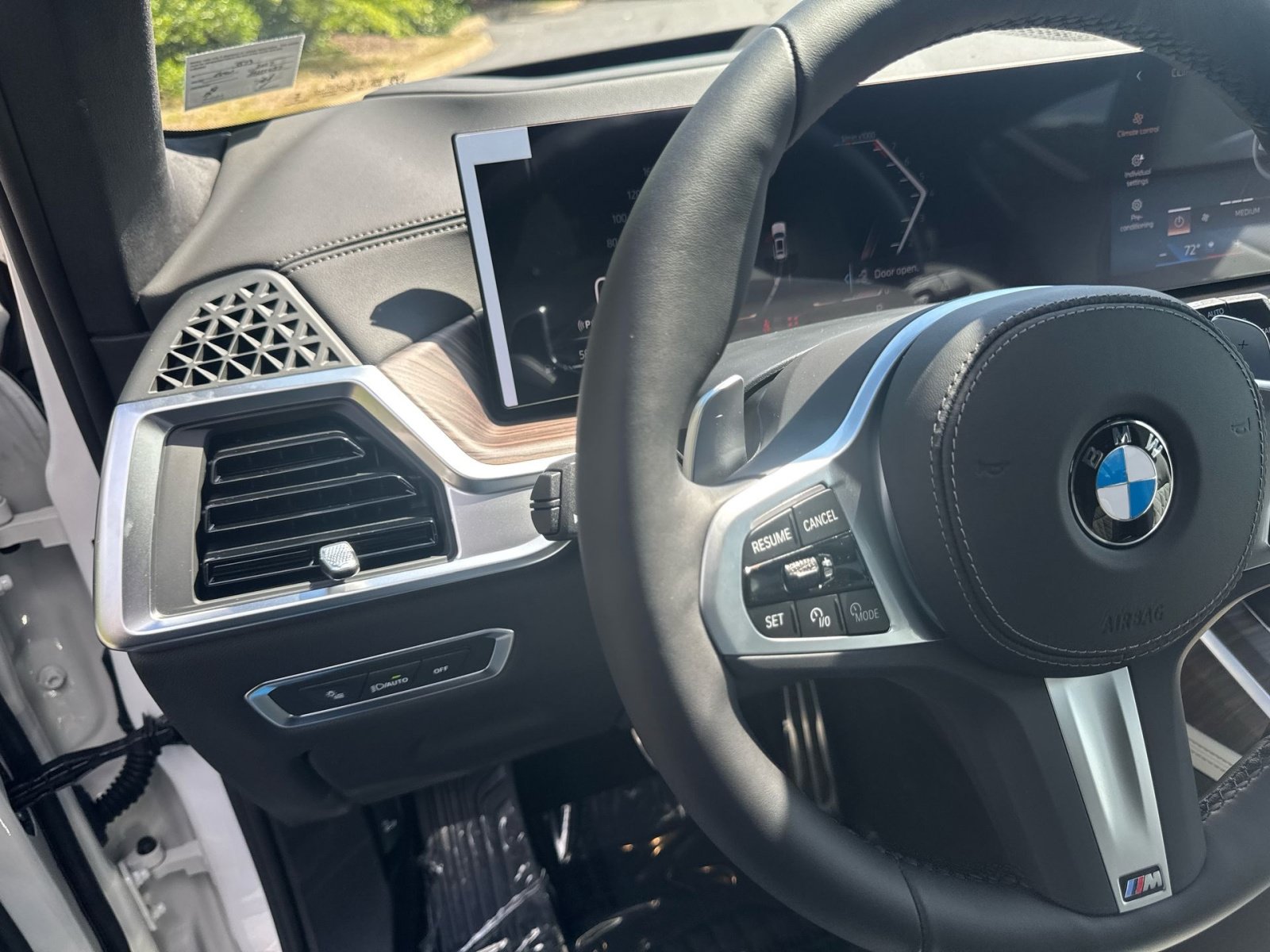 New 2027 BMW X7 xDrive40i w/ M Sport Package AWD/4WD image 40
