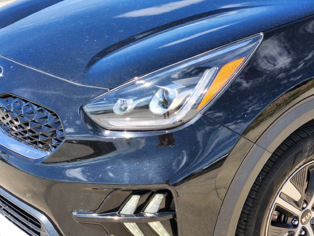 Used 2020 Kia Niro EX Premium FWD image 11