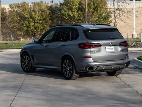 Certified 2025 BMW X5 xDrive50e w/ M Sport Package image 3