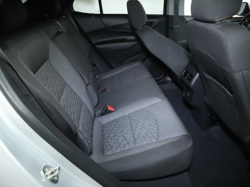 Used 2020 Chevrolet Equinox LT w/ Driver Convenience Package FWD image 34