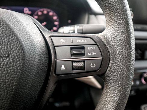 Certified 2025 Honda Accord LX image 20