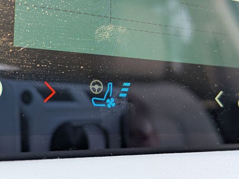 Certified 2025 Lincoln Aviator Reserve image 29