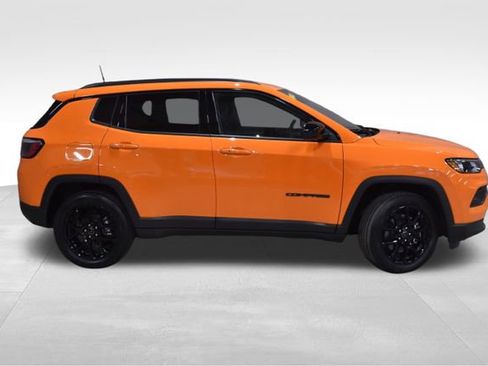 New 2026 Jeep Compass Latitude AWD/4WD image 3