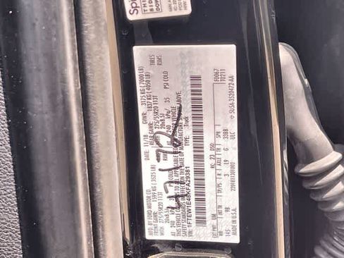 Used 2019 Ford F150 Platinum w/ Equipment Group 701A Luxury AWD/4WD image 22
