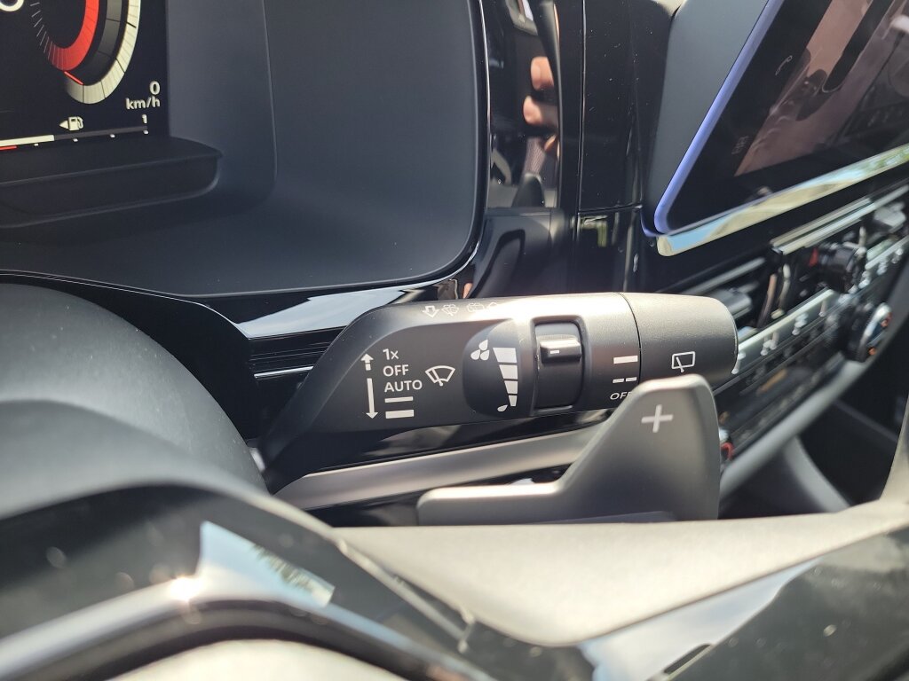 New 2026 Nissan Pathfinder Platinum FWD image 27