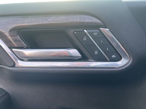 Used 2024 Chevrolet Silverado 1500 LTZ w/ LTZ Premium Package image 34