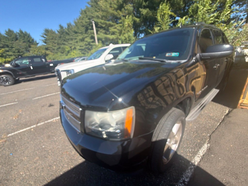 Used 2013 Chevrolet Avalanche LS AWD/4WD image 6
