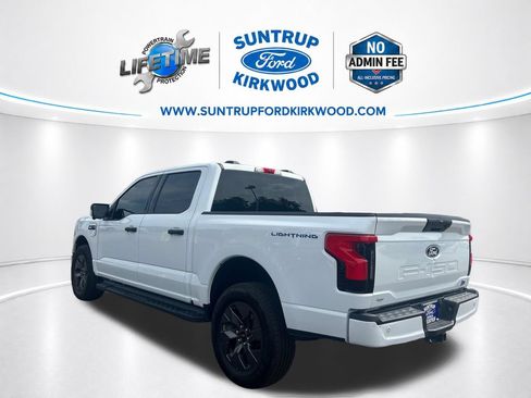 Used 2024 Ford F150 Lightning XLT AWD/4WD image 3