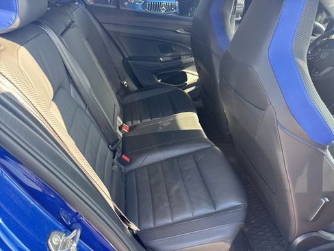 Used 2024 Volkswagen Golf R 2.0T image 10