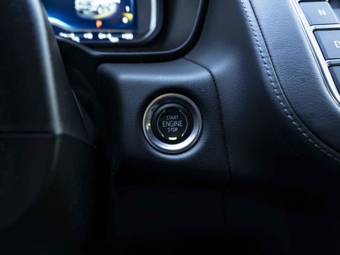 Used 2022 Chevrolet Tahoe Z71 w/ Z71 Off-Road Package image 27