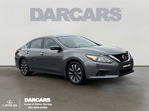 Used 2017 Nissan Altima 2.5 SV FWD image 1