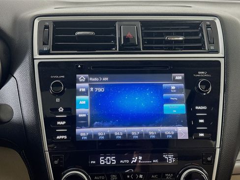 Used 2018 Subaru Outback 2.5i Premium image 21