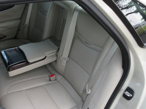 Used 2014 Cadillac XTS image 15