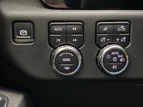 New 2025 GMC Sierra 1500 SLT w/ SLT Premium Plus Package image 24