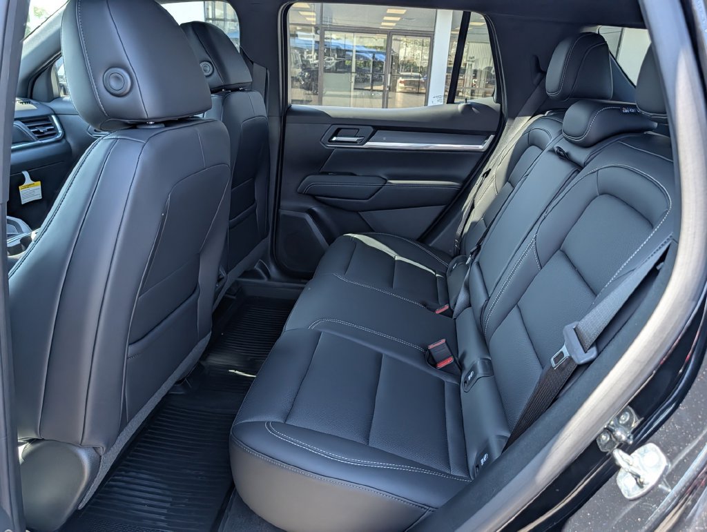 New 2027 GMC Terrain Elevation w/ Elevation Premium Package FWD image 25