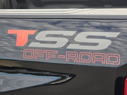 Used 2016 Toyota Tundra SR5 w/ SR5 Upgrade Package RWD image 37