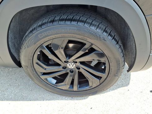 Used 2023 Volkswagen Atlas SE w/ Panoramic Sunroof Package FWD image 26