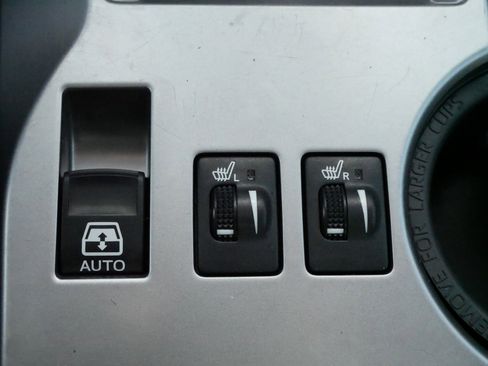 Certified 2024 Toyota 4Runner SR5 Premium image 28