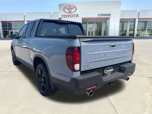 Used 2024 Honda Ridgeline Black Edition image 3