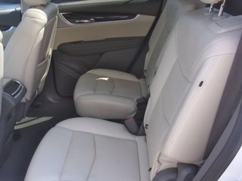 Used 2023 Cadillac XT6 Premium Luxury AWD/4WD image 30