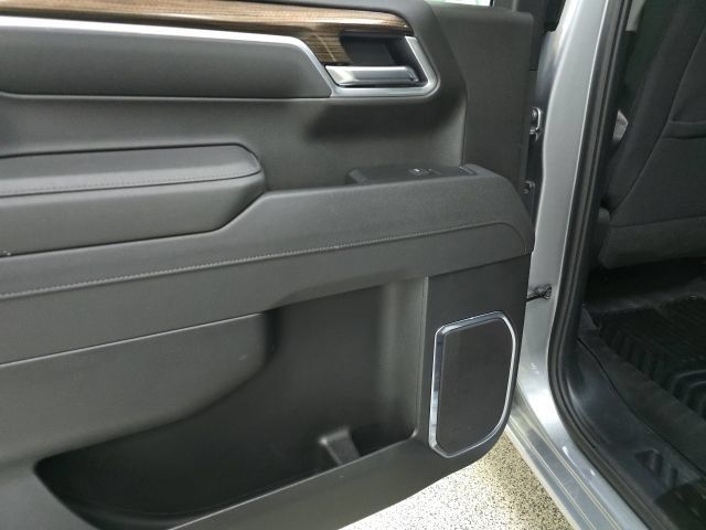 Used 2025 Chevrolet Silverado 1500 LT AWD/4WD image 9