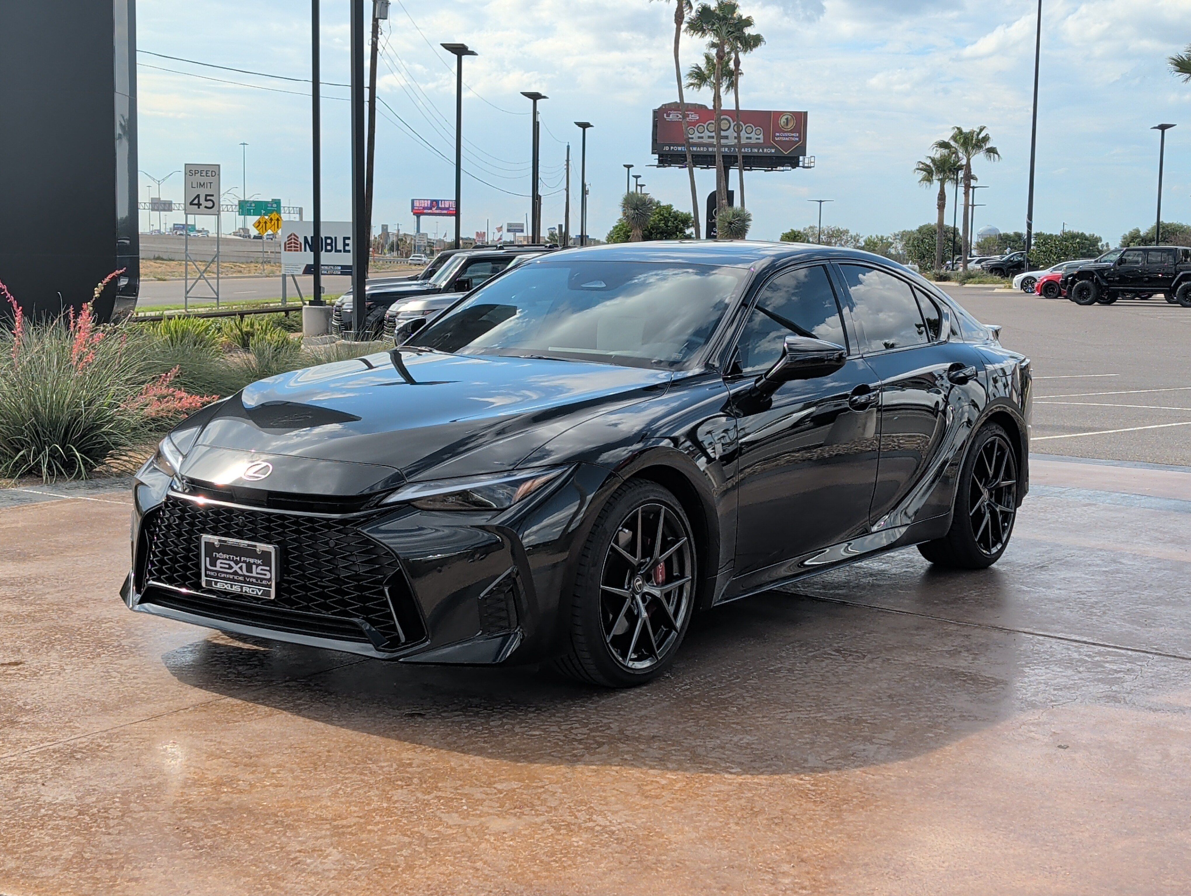 Used 2026 Lexus IS 350 F Sport w/ Technology Package RWD image 5