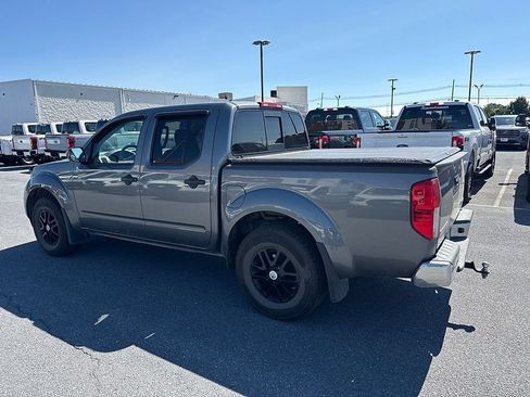 Used 2019 Nissan Frontier SV AWD/4WD image 3