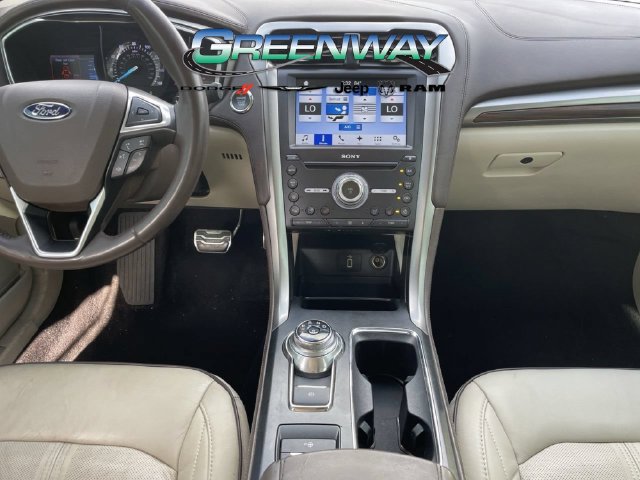Used 2017 Ford Fusion Platinum FWD image 11