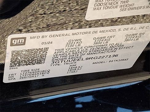 Certified 2024 GMC Sierra 1500 AT4 w/ AT4 Preferred Package image 22