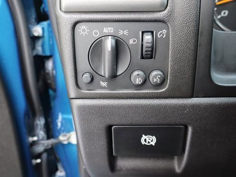 Used 2012 GMC Canyon SLE image 24