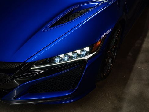 Used 2017 Acura NSX AWD/4WD image 13