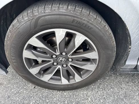Used 2023 Honda Odyssey EX-L image 28