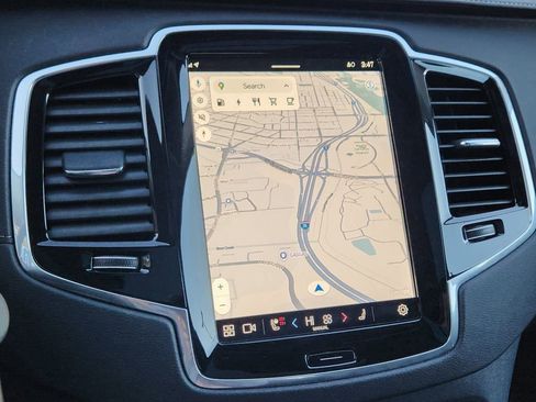 New 2025 Volvo XC90 T8 Ultra w/ Protection Package Premier image 12