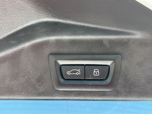 Used 2024 BMW X5 xDrive50e w/ M Sport Package image 28