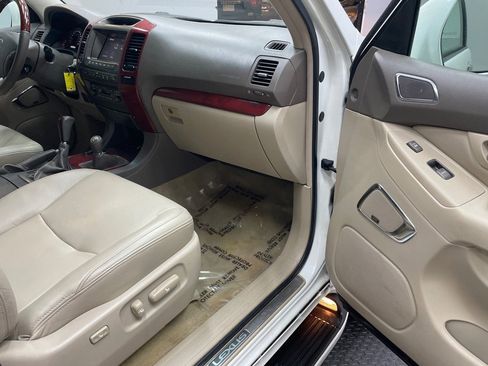 Used 2009 Lexus GX 470 image 39