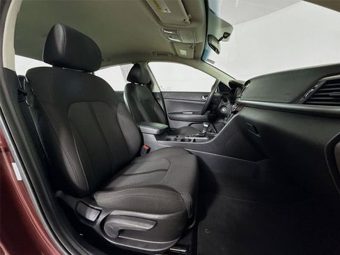 Used 2017 Kia Optima LX image 26