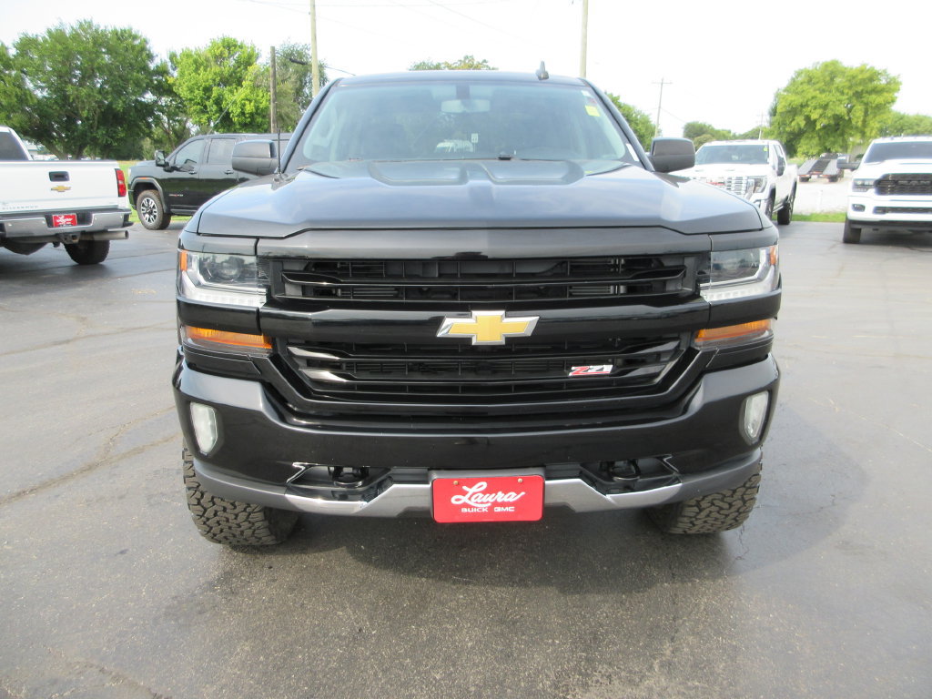 Used 2017 Chevrolet Silverado 1500 LT w/ All Star Edition AWD/4WD image 11