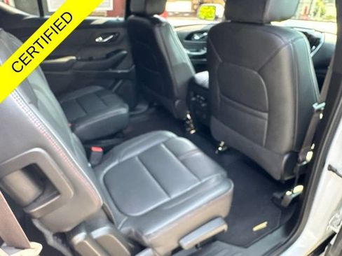 Used 2023 Chevrolet Traverse RS AWD/4WD image 25