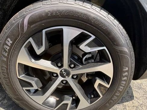 Certified 2023 Kia Sportage EX AWD/4WD image 8