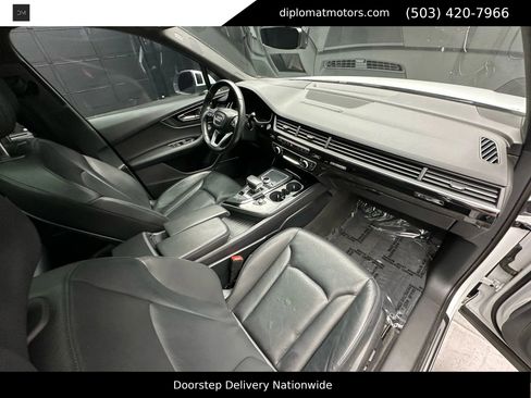Used 2018 Audi Q7 3.0T Prestige w/ Prestige Package image 19