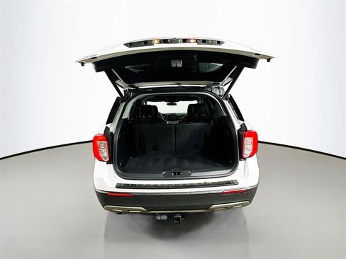 Used 2020 Ford Explorer XLT w/ Equipment Group 202A image 36