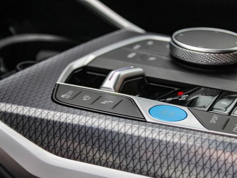 Certified 2025 BMW i4 xDrive40i AWD/4WD image 22