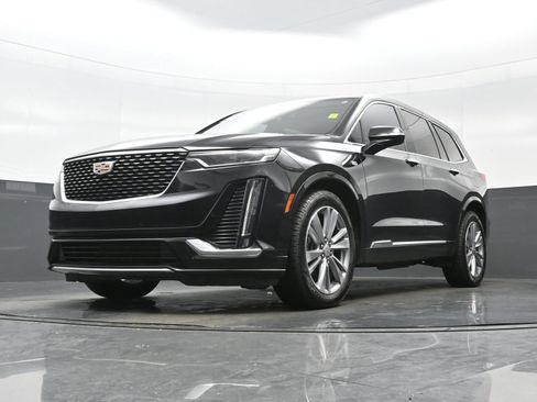 Used 2023 Cadillac XT6 Premium Luxury FWD image 30